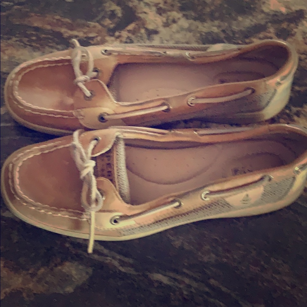 Sperry top sliders